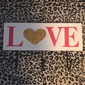 NWOT LOVE Wall Hanger